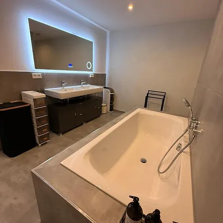 Luxee Apartment Friedrichshafen